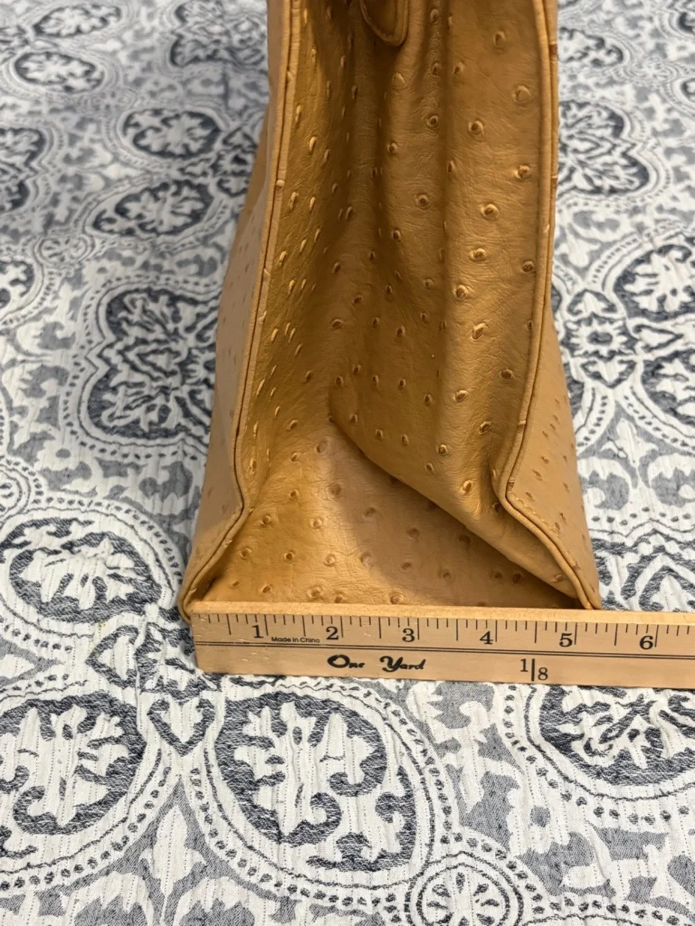 Michael Kors Hamilton Light Tan Ostrich Embossed Leather Tote Gold Hardware - Picture 9 of 15